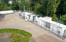 Koning opent productiestation voor groene waterstof van Hysolar